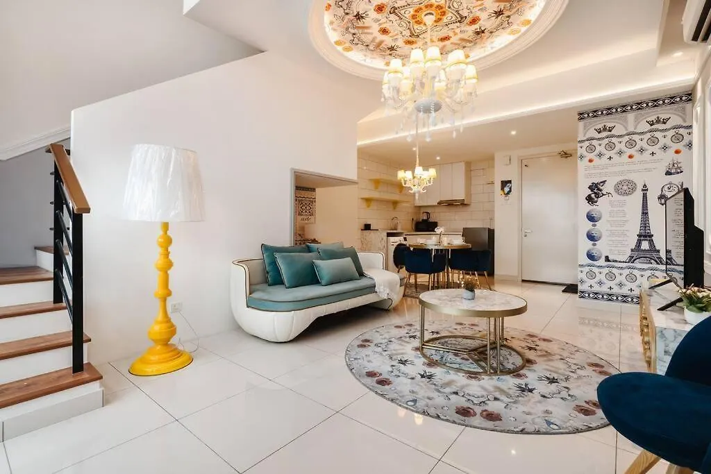 Arte Mont Kiara Elegant Highest Floor Netflix 6Pax Apartment Kuala Lumpur